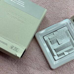 Haus Labs By Lady Gaga Highlighter - Silver